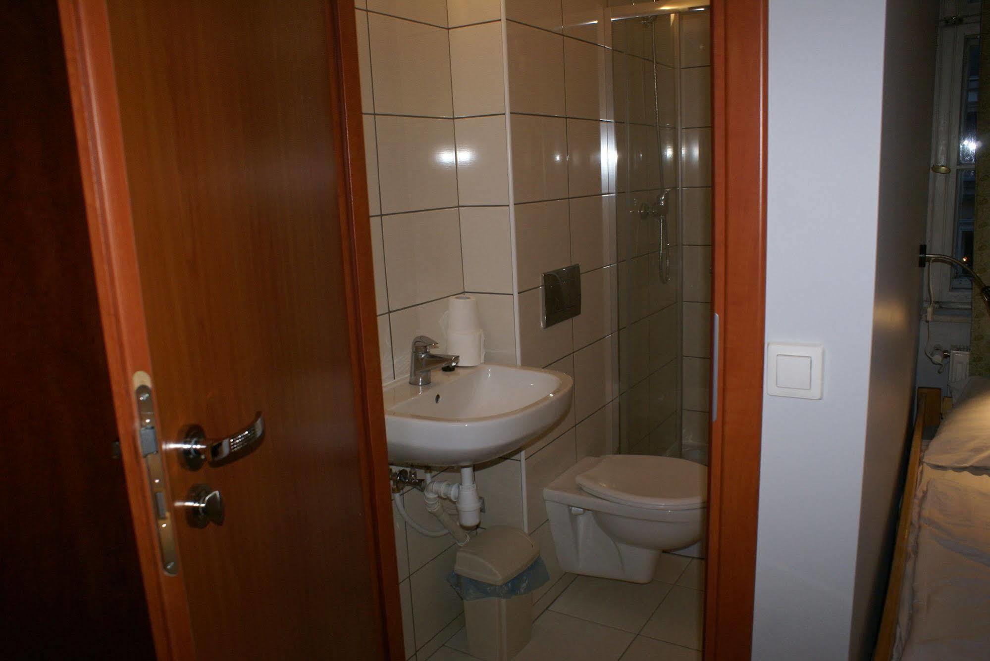 Frolic Goats Hostel Poznan Luaran gambar